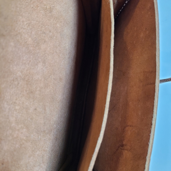 Handmade Moroccan Leather Crossbody Handbag - Picture 3 of 15